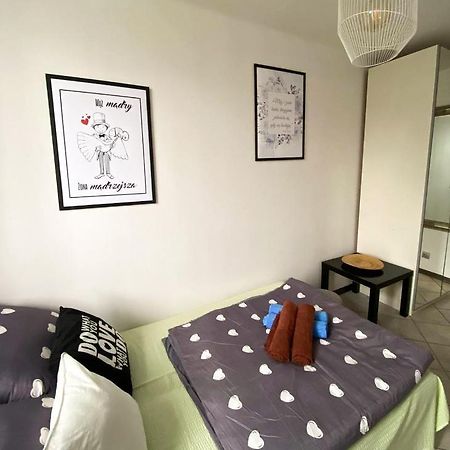 Art Room №3 Grzybowska 39 Varşova Dış mekan fotoğraf